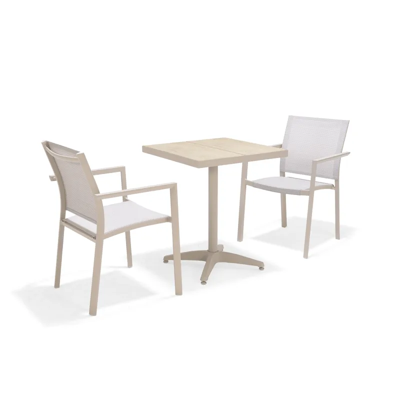 Urbanite Bistrosetti pöytä + 2 carver-tuolia, Vaaleanharmaa