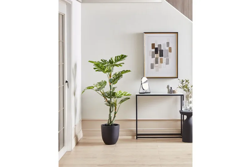 Konstgjord växt Beliani Monstera Plant 75x75x135 cm Green||Black - Puutarhakalusteet - Parveke - Parvekeviljely - Parvekekukat