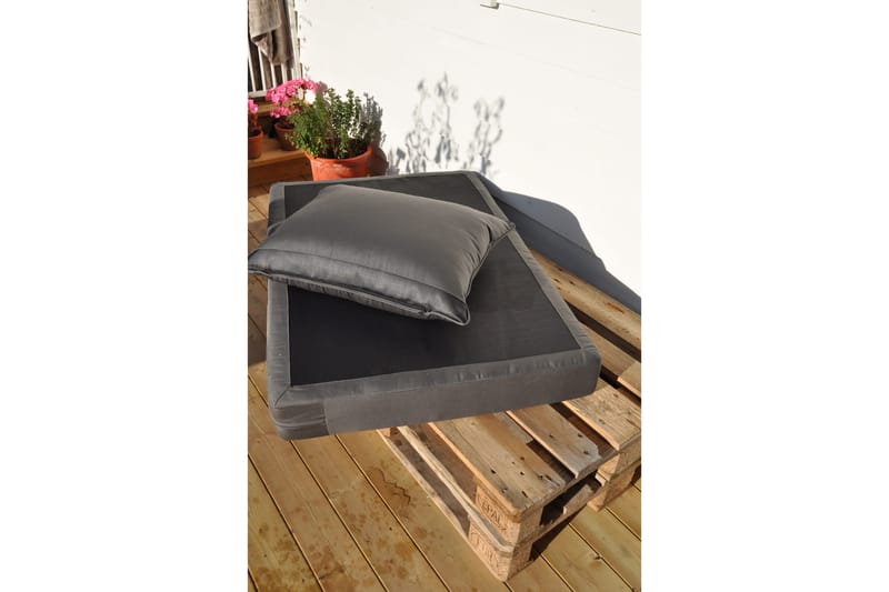 Selkätyyny Fritab Royal Bonnie -selkätyyny 70x45 cm vettähylkivä musta Svart - Puutarhakalusteet - Pehmusteet - Muut pehmusteet