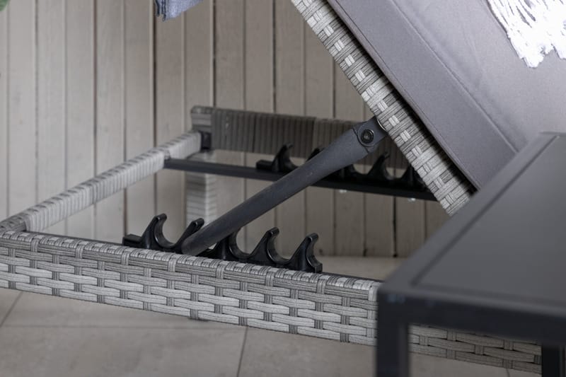 Aurinkosänky Bilbao pehmusteella - Harmaa - Puutarhakalusteet - Puutarhatuoli - Aurinkosänky & aurinkovaunu