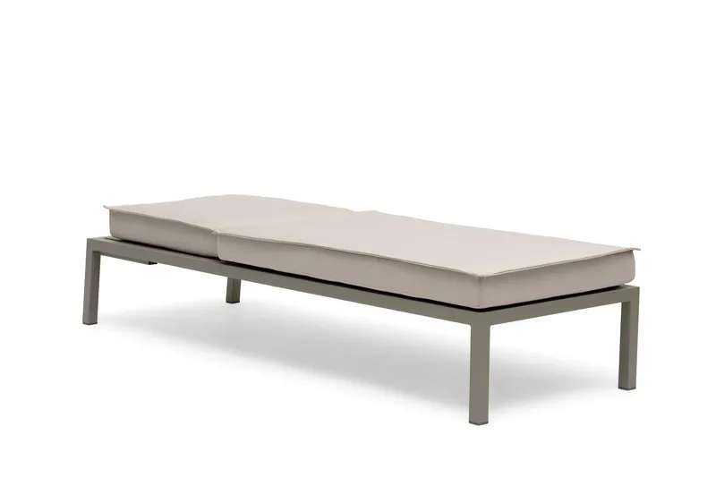 Aurinkovuode Hillerstorp Jet Set - Beige - Puutarhakalusteet - Puutarhatuoli - Aurinkosänky & aurinkovaunu