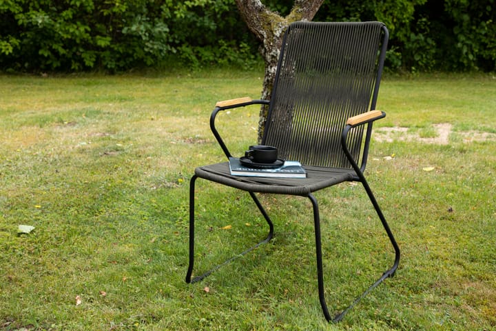 Käsinojallinen tuoli Bois Musta - Venture Home - Karmituoli ulos - Parveketuoli & taittotuoli ulos - Ulkotilan ruokatuoli