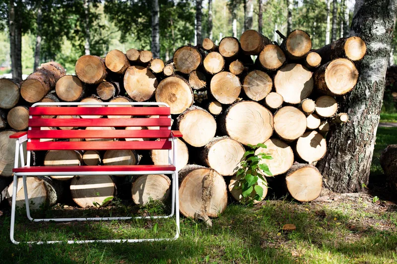 Penkki Retro 2:n ist Punavalkoinen - Varax - Puutarhakalusteet - Puutarhatuoli - Karmituoli ulos