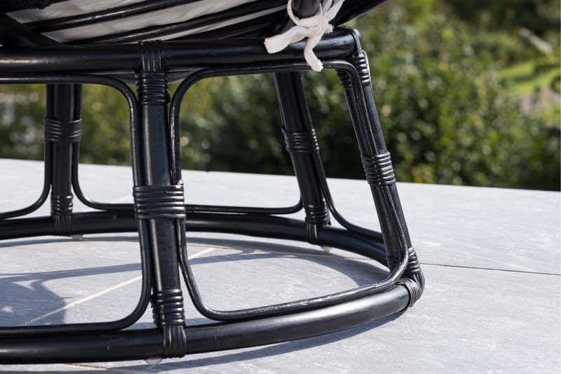 Lounge-tuoli Bonnie Musta/Valkoinen - Puutarhakalusteet - Puutarhatuoli - Ulkotilan nojatuolit