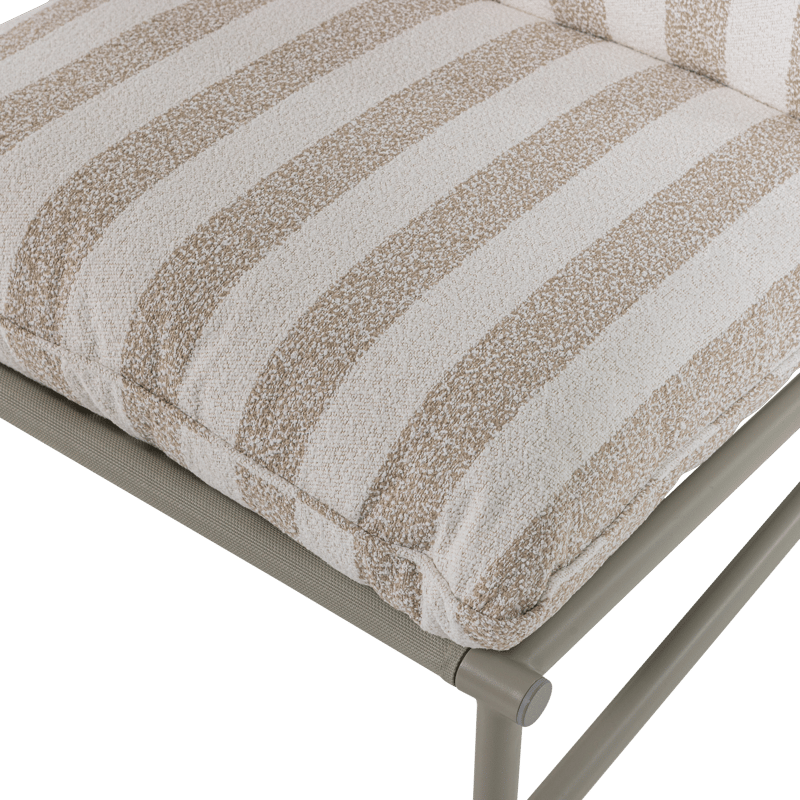 Lounge-tuoli Elvo 82 cm ulkokäyttöön - Hiekka/Valkoinen - Puutarhakalusteet - Puutarhatuoli - Ulkotilan nojatuolit