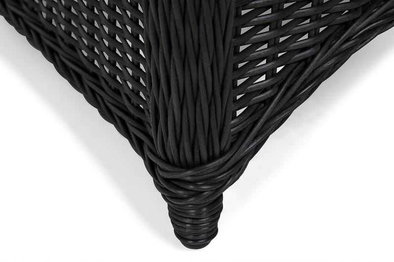 Marcus Light Ulko Lounge-nojatuoli Pehmusteella Polyrottinkia - Musta - Puutarhakalusteet - Puutarhatuoli - Ulkotilan nojatuolit