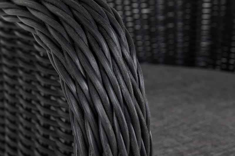 Marcus Light Ulko Lounge-nojatuoli Pehmusteella Polyrottinkia - Musta - Puutarhakalusteet - Puutarhatuoli - Ulkotilan nojatuolit