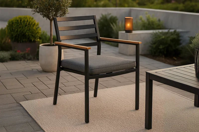 Käsinojallinen tuoli Brasilia Pinottava - Musta - Puutarhakalusteet - Puutarhatuoli - Parveketuoli & taittotuoli ulos