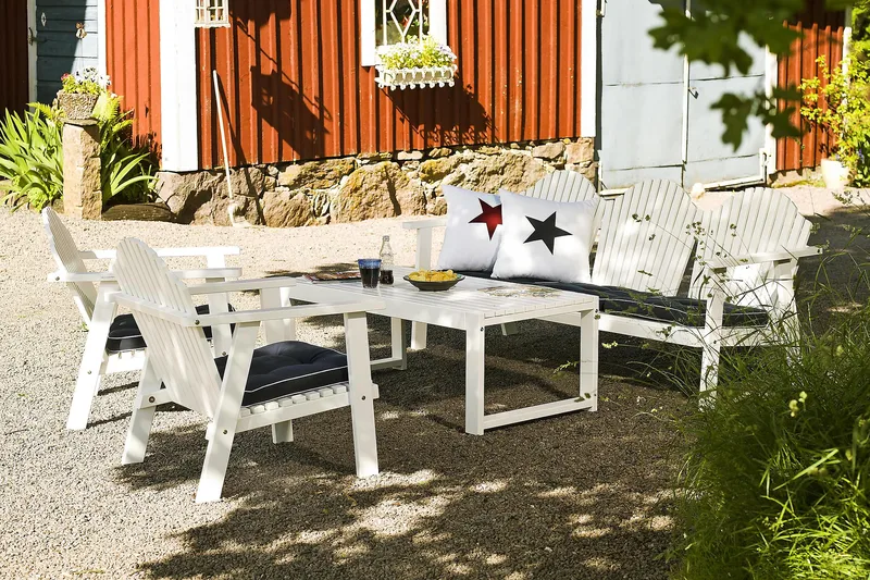 Hillerstorp Bullerö ulkonoja tuoli MATALA SELKÄNOJA VALKOINEN MÄNTY - valkokuultolakattu mänty - Puutarhakalusteet - Puutarhatuoli - Ulkotilan nojatuolit