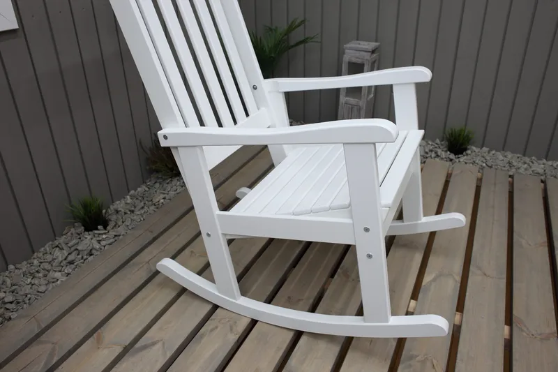 Savann Keinutuoli Valkoinen - Harmaa - Puutarhakalusteet - Puutarhatuoli - Ulkotilan nojatuolit