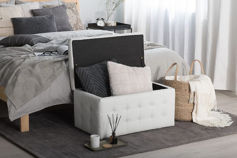 Pehmustelaatikko Michigan 42x72x40 cm - Huonekalut - Tuoli & nojatuoli - Jakkara & jalkarahi - Rahi - Chesterfield-rahi