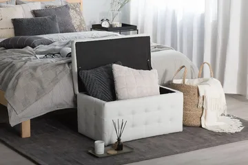 Pehmustelaatikko Michigan 42x72x40 cm - Huonekalut - Tuoli & nojatuoli - Jakkara & jalkarahi - Rahi - Chesterfield-rahi