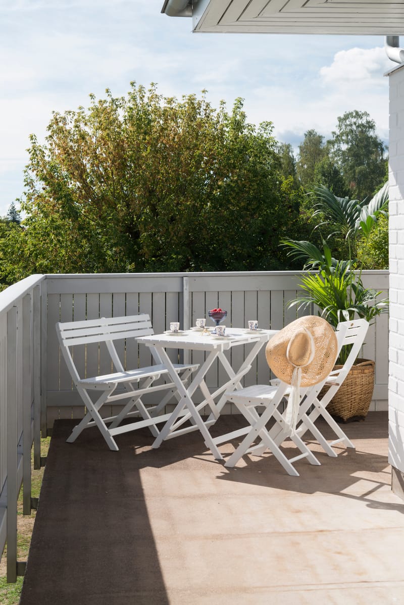 Cafépöytä Hillerstorp Åre valkoinen 95 x 72 cm - Valkoinen - Puutarhakalusteet - Terassipöydät - Kahvilapöytä