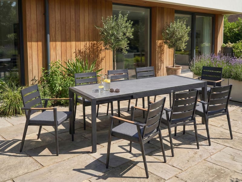 Jatkettava ruokapöytä ulos Binasco 90x160/220 cm - Harmaa/musta - Puutarhakalusteet - Terassipöydät - Ruokapöytä terassille