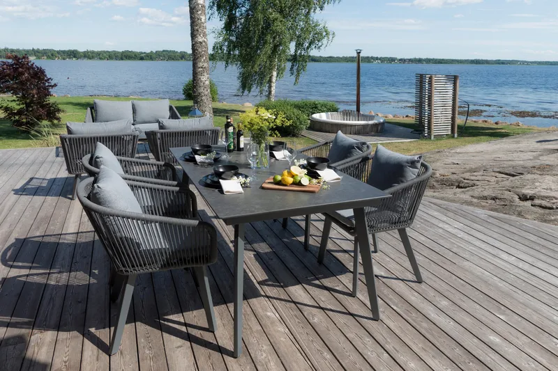 Hillerstorp Hunneslätt ulkopöytä 90x150 cm - musta|harmaa - Puutarhakalusteet - Terassipöydät - Ruokapöytä terassille