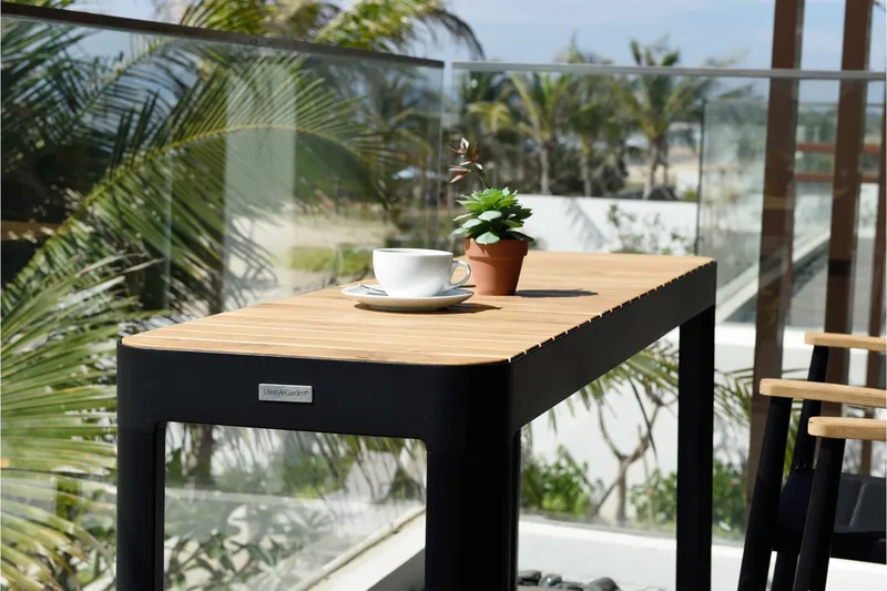 Ruokapöytä Portals 143 cm - Musta/Puu - Puutarhakalusteet - Terassipöydät - Ruokapöytä terassille