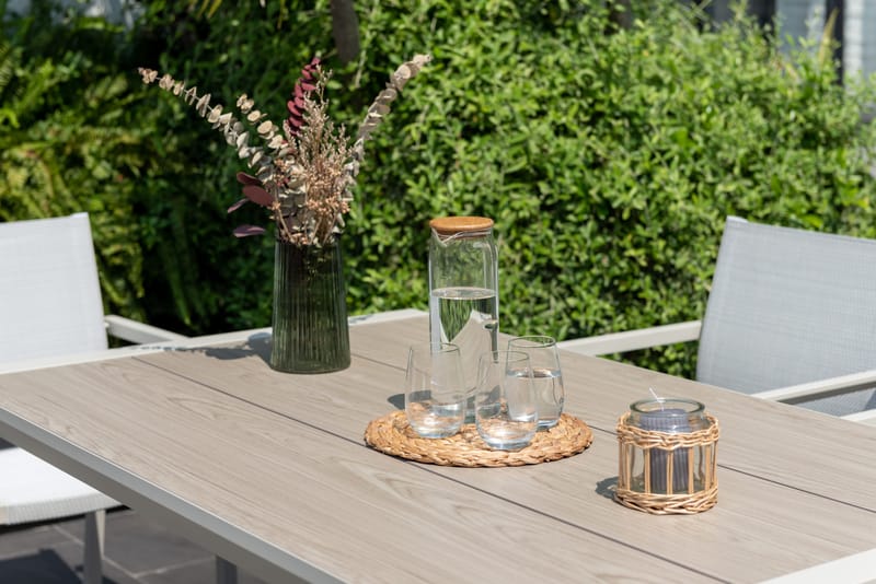 Urbanite Ulkopöytä 160 cm - Harmaa - Puutarhakalusteet - Terassipöydät - Ruokapöytä terassille