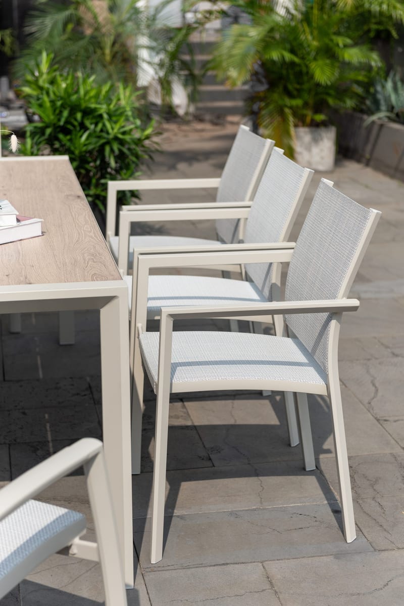 Urbanite Ulkopöytä 205 cm - Harmaa - Puutarhakalusteet - Terassipöydät - Ruokapöytä terassille