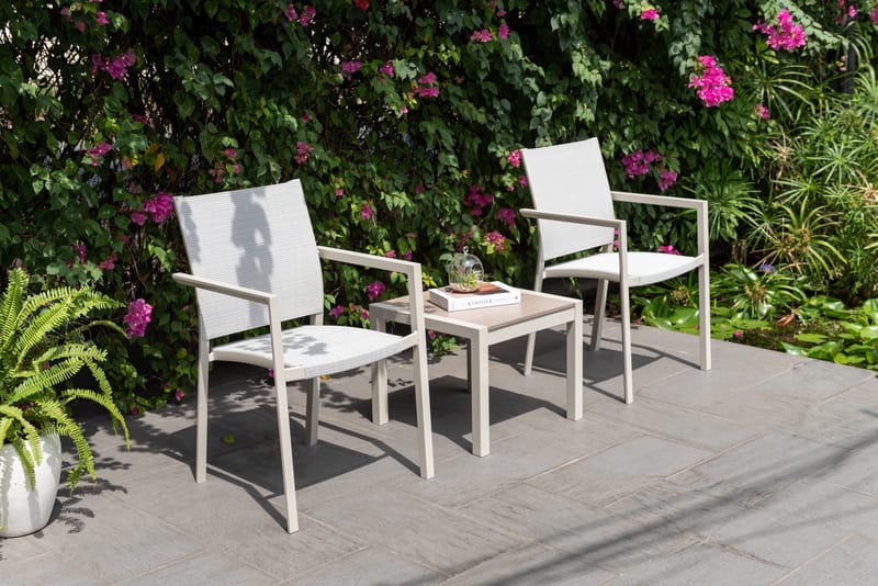 Urbanite Ulkosivupöytä 50×50 cm - Vaaleanharmaa - Puutarhakalusteet - Terassipöydät - Sivupöydät ulos