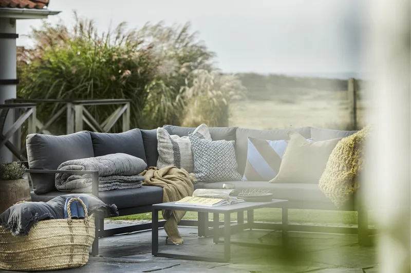 Ulkokäyttöön tarkoitettu oleskeluryhmä Hillerstorp Lundamo harmaa - Harmaa - Puutarhakalusteet - Terassiryhmät - Oleskeluryhmät