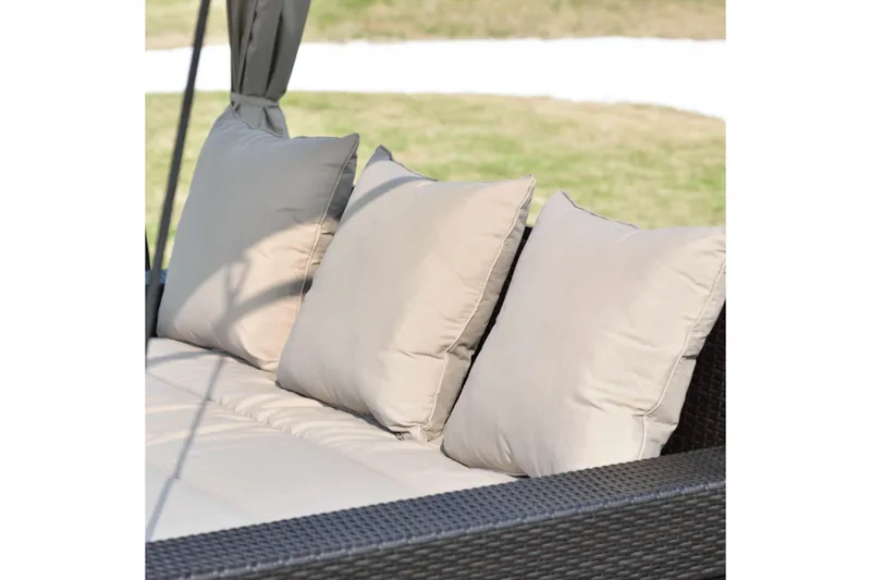 Puutarhakeinu Katoksella Barcelona - Puutarhakalusteet - Terassiryhmät - Aurinkovuode