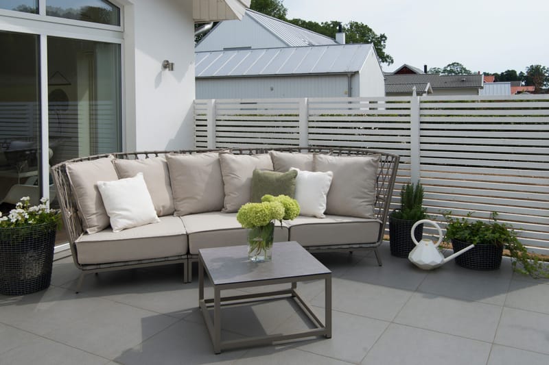 Lounge-sohva Hillerstorp Jet Set 3-istuttava - Beige - Puutarhakalusteet - Terassiryhmät - Terassisohvat