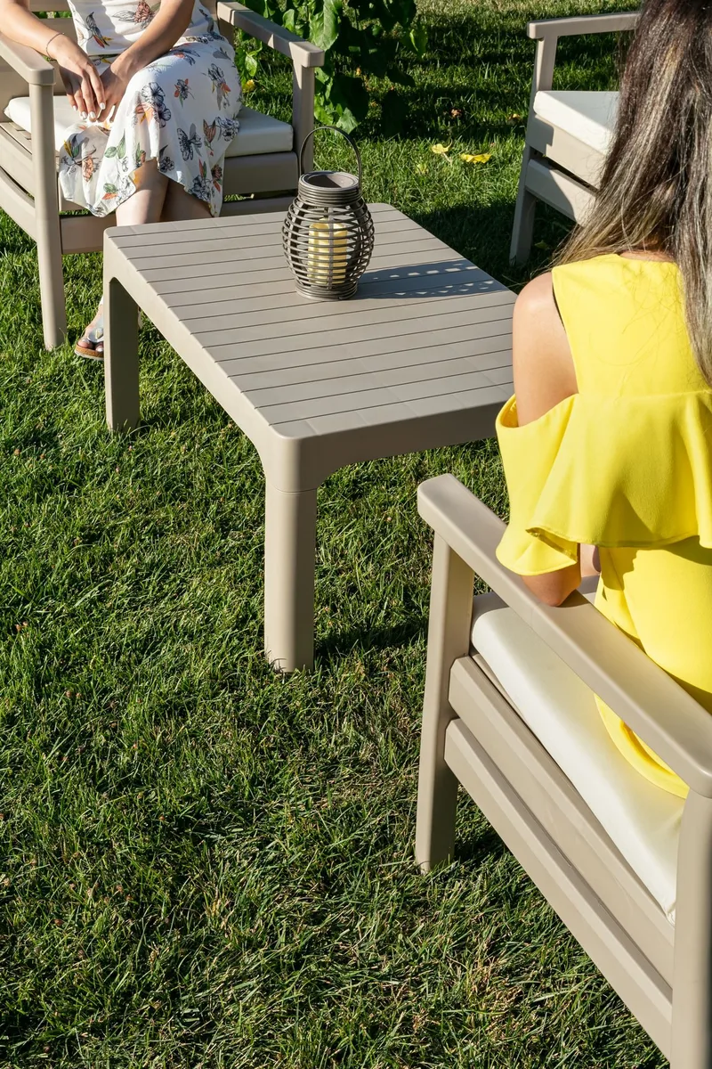 Momira Lounge-ryhmä ulkokäyttöön - Desert Beige - Puutarhakalusteet - Terassiryhmät - Sohvaryhmät ulos