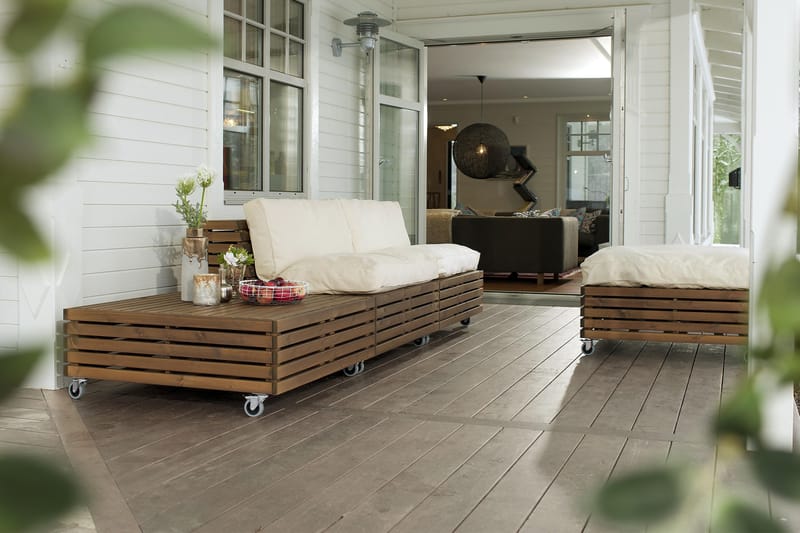 Lounge-nojatuoli Hillerstorp Bara Vara + Divaani 2-pak - Valkoinen/Beige - Puutarhakalusteet - Terassiryhmät - Sohvaryhmät ulos