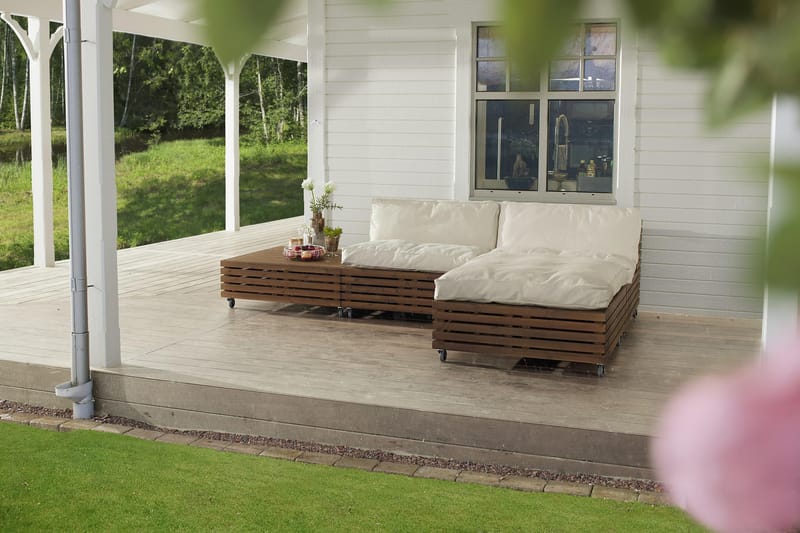 Lounge-nojatuoli Hillerstorp Bara Vara + Divaani 2-pak - Valkoinen/Beige - Puutarhakalusteet - Terassiryhmät - Sohvaryhmät ulos