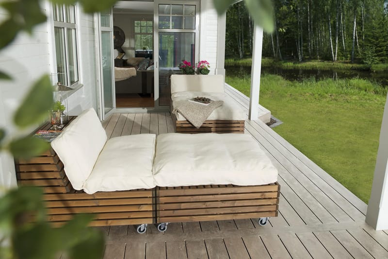 Lounge-nojatuoli Hillerstorp Bara Vara + Divaani 2-pak - Valkoinen/Beige - Puutarhakalusteet - Terassiryhmät - Sohvaryhmät ulos