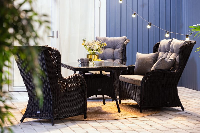 Marcus Sohvaryhmä 2:n ist Nojatuoleilla - Musta - Puutarhakalusteet - Terassiryhmät - Oleskeluryhmät