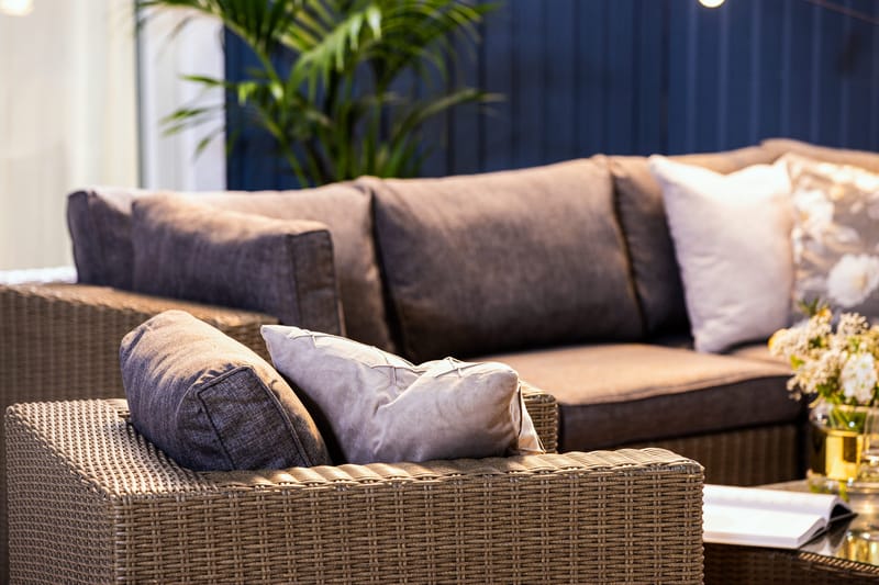 Oleskeluryhmä Marcus - Harmaa Pöytä Kulmasohva Tuoli - Puutarhakalusteet - Terassiryhmät - Oleskeluryhmät