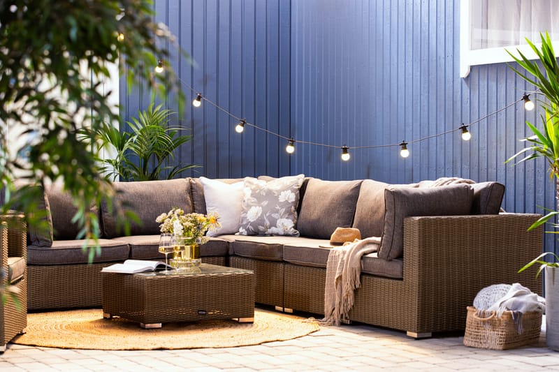 Oleskeluryhmä Marcus - Harmaa Pöyt ä Kulmasohva Tuoli - Puutarhakalusteet - Terassiryhmät - Oleskeluryhmät