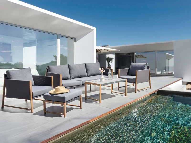 Sohvaryhmä ulos pöydällä ja rahilla 5-istuttava Nola - Harmaa/ruskea - Puutarhakalusteet - Terassiryhmät - Sohvaryhmät ulos