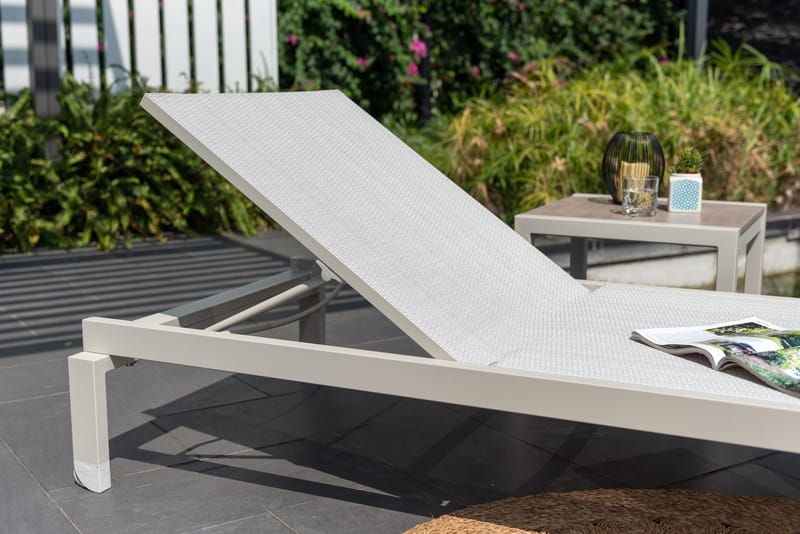 Urbanite Aurinkovuode pyörillä - Harmaa - Puutarhakalusteet - Terassiryhmät - Aurinkovuode