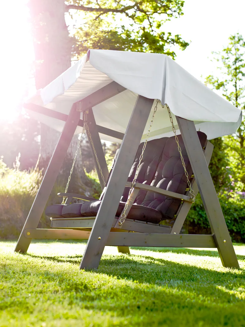 Hillerstorp Dalom -keinu - Harmaa - Puutarhakalusteet - Ulkosohva & puutarhapenkki - Pihakeinu & puutarhakeinu