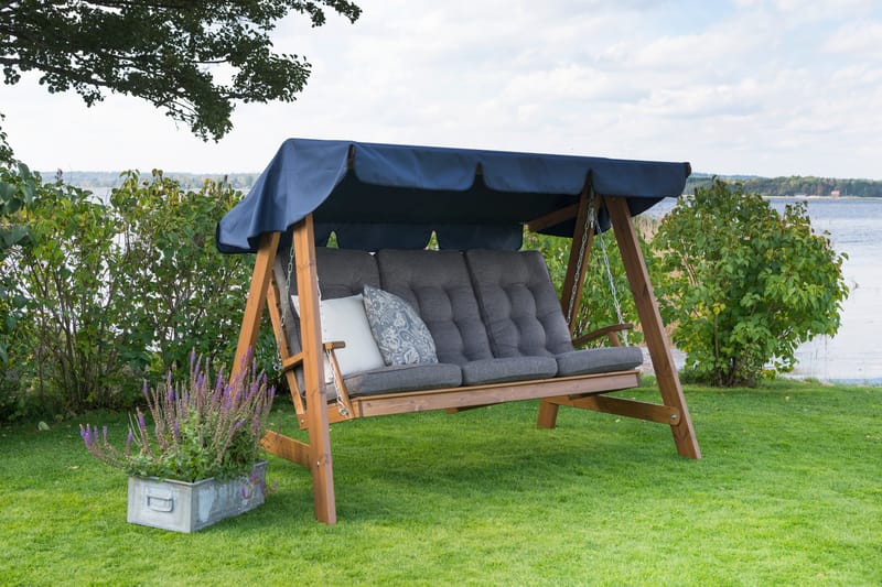 Hillerstorp Dalom -keinu - Ruskea - Puutarhakalusteet - Ulkosohva & puutarhapenkki - Pihakeinu & puutarhakeinu
