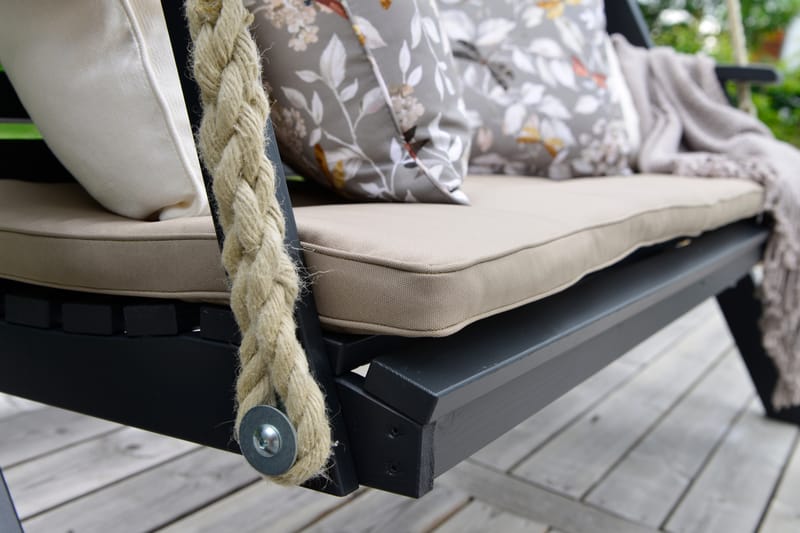 Hillerstorp Marstrand -keinu - Harmaa - Puutarhakalusteet - Ulkosohva & puutarhapenkki - Pihakeinu & puutarhakeinu