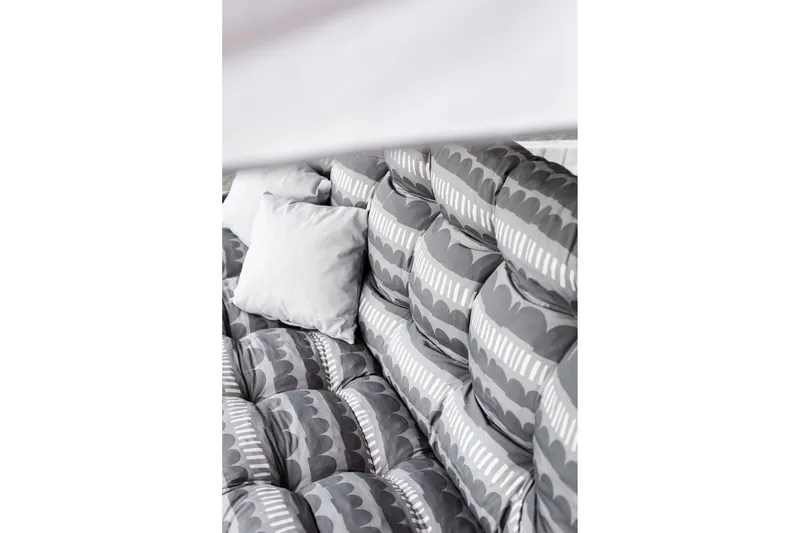 Keinu Monica 3:n ist, 83B - Puutarhakalusteet - Ulkosohva & puutarhapenkki - Pihakeinu & puutarhakeinu