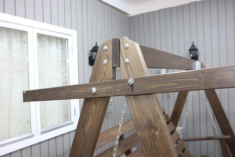 Keinu Pelle 3:n ist ilman katosta - Ruskea - Puutarhakalusteet - Ulkosohva & puutarhapenkki - Pihakeinu & puutarhakeinu