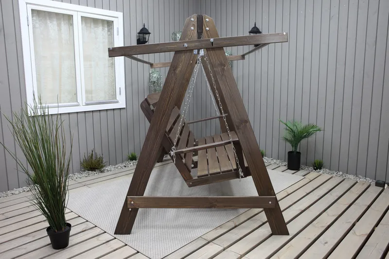 Keinu Pelle 3:n ist ilman katosta - Ruskea - Puutarhakalusteet - Ulkosohva & puutarhapenkki - Pihakeinu & puutarhakeinu