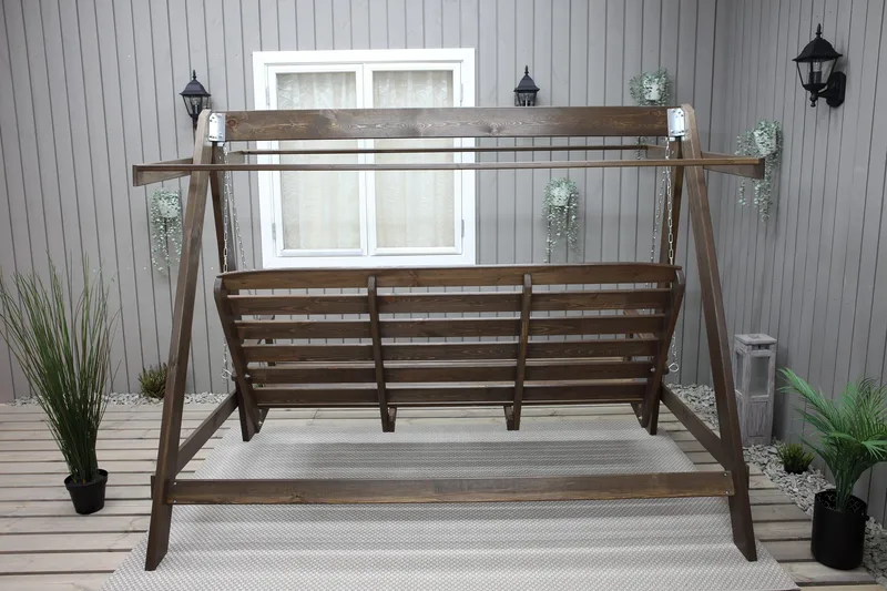 Keinu Pelle 3:n ist ilman katosta - Ruskea - Puutarhakalusteet - Ulkosohva & puutarhapenkki - Pihakeinu & puutarhakeinu