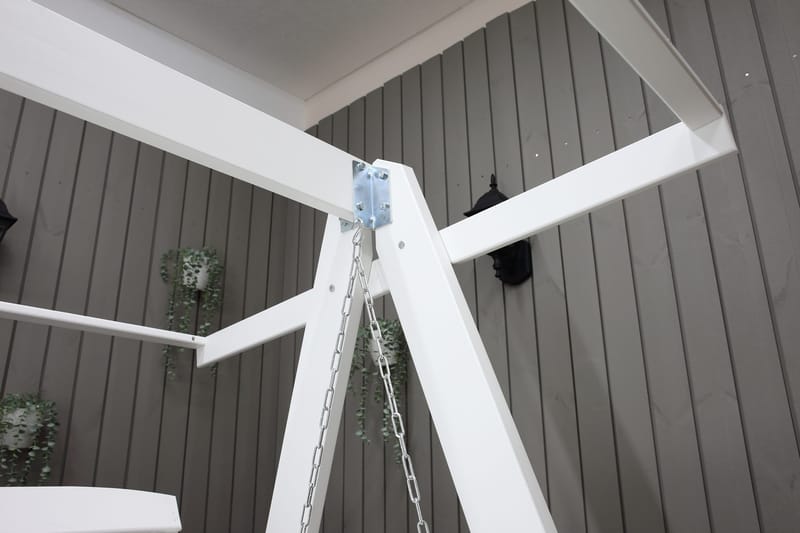 Keinu Pelle Valkoinen/Musta - KWA - Puutarhakalusteet - Ulkosohva & puutarhapenkki - Pihakeinu & puutarhakeinu