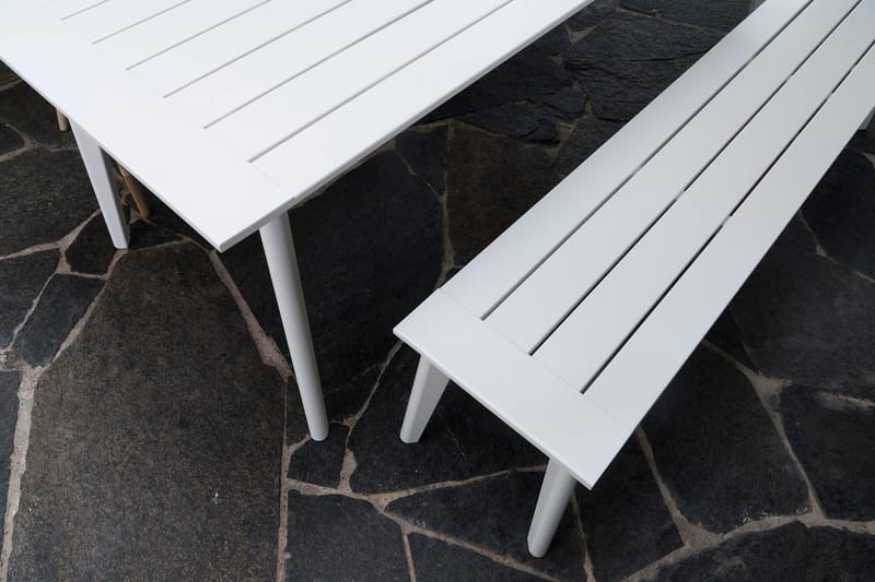 Hillerstorp Stoltö Penkki - Puutarhakalusteet - Ulkosohva & puutarhapenkki - Puutarhapenkki & ulkopenkki