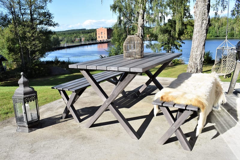 Scottsdale Ruokailuryhmä 150 cm + 4 Kungshamn tuolia Shabby - KWA - Puutarhakalusteet - Ulkoryhmä - Ruokailuryhmät ulos