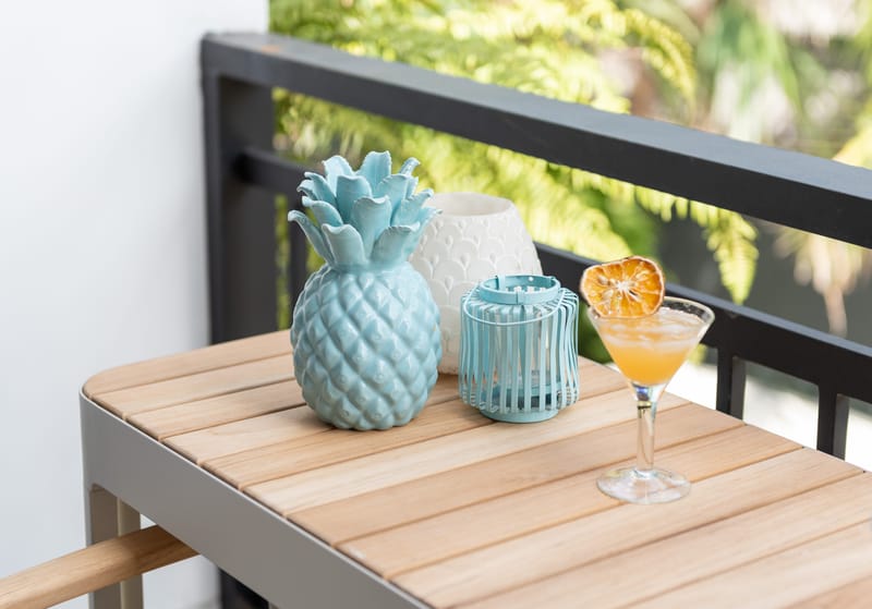 Portals Parvekesetti pöytä + penkki 140 cm - Beige/Puu - Puutarhakalusteet - Ulkoryhmä - Ruokailuryhmät ulos