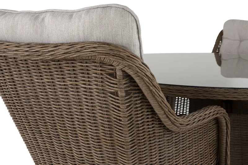 Ruokailuryhmä Marcus Ø140 + 4 Nojatuolia + pehmusteet - Luonnonväri - Puutarhakalusteet - Ulkoryhmä - Ruokailuryhmät ulos