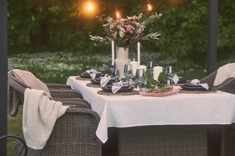 Ruokailuryhmä Marcus 200 + 6 Marcus Light tuolia + pehmustee - Harmaa - Puutarhakalusteet - Ulkoryhmä - Ruokailuryhmät ulos