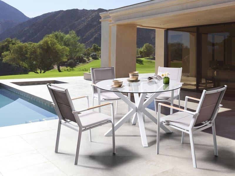 Ruokailuryhmä ulos 4-istuttava Maletto/Busseto - valkoinen/harmaa/läpinäkyvä/ruskea - Puutarhakalusteet - Ulkoryhmä - Ruokailuryhmät ulos