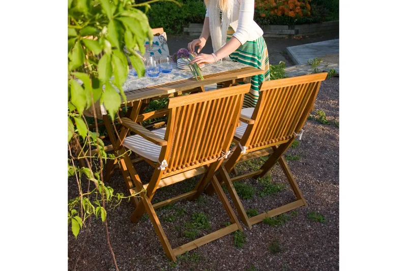 Puutarharyhmä Finlay - Puutarhakalusteet - Ulkoryhmä - Ruokailuryhmät ulos